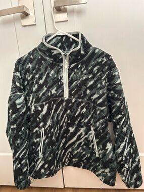 Cozy Patterned Fleece Half-Zip Pullover